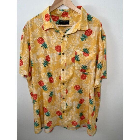 XL MARGARITAVILLE Men's Vintage Pineapples Golden‎ Rayon Hawaiian Shirt - Picture 7 of 7